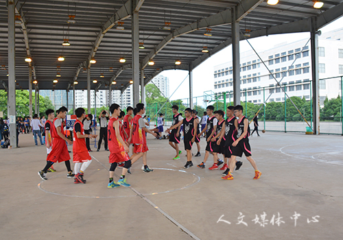 校园篮联落下帷幕  伟德bv国际体育完美收官