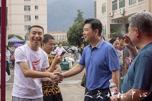 伟德bv国际体育2018年迎新工作圆满结束