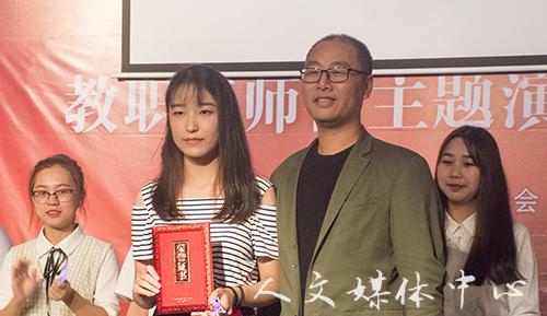 以音会友，乐动青春 伟德bv国际体育举行“寻找完美声音”决赛