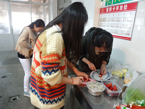 鲜香满苑，沁人脾胃——伟德bv国际体育厨艺大赛火热进行
